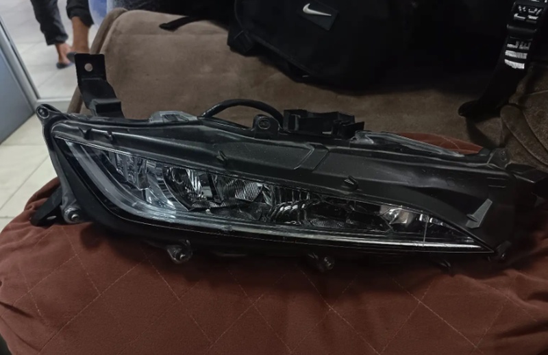 Противотуманная фара на Lexus RX300 RX350 RX450H